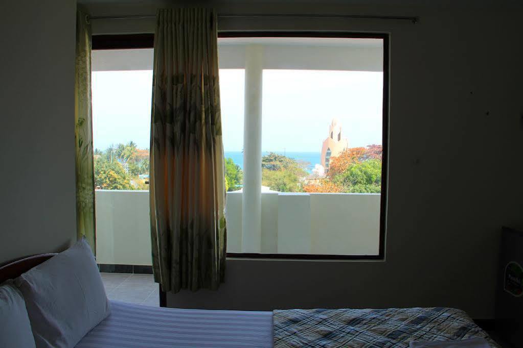 Hanhcafe Hotel Nha Trang Exterior foto